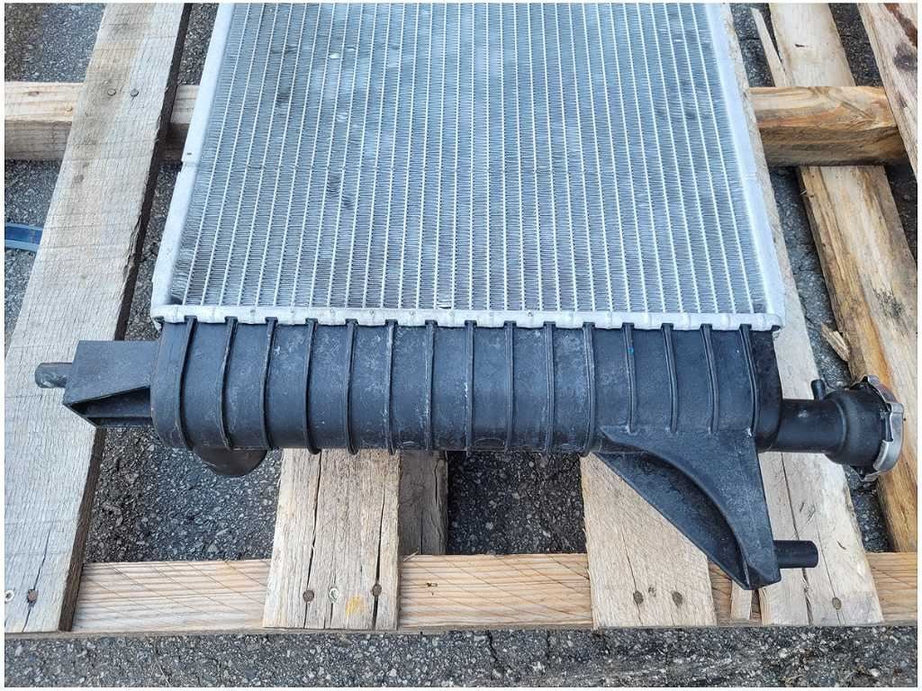 1994 - 1995 Ford Mustang GT 5.0L Auto Trans Radiator Fan Front Engine Cooling 2724 - The Parts Farm