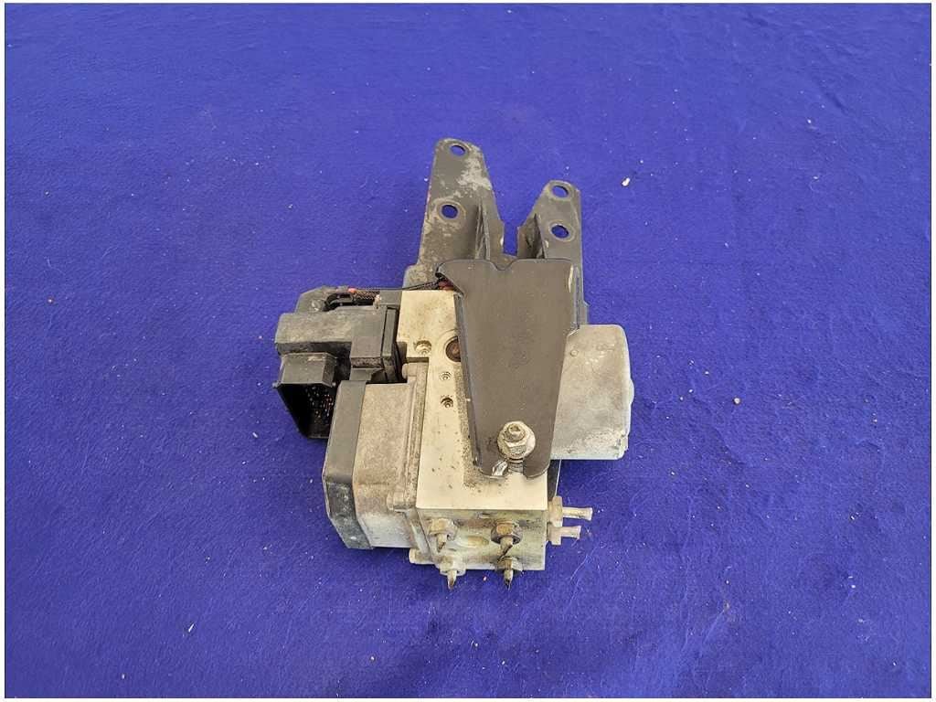 1998 - 2002 Pontiac Trans Am 5.7L Coupe ABS Anti - Lock Brake Module Pump 2679 - The Parts Farm