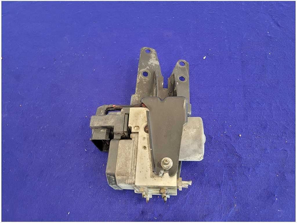 1998 - 2002 Pontiac Trans Am 5.7L Coupe ABS Anti - Lock Brake Module Pump 2679 - The Parts Farm