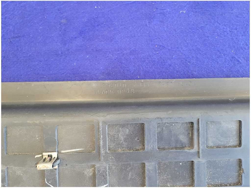 1998 - 2002 Pontiac Trans Am 5.7L Coupe Pair Door Sill Plates Scuff Lower 2679 - The Parts Farm