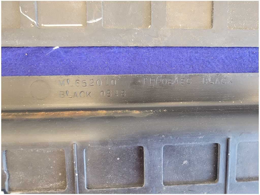 1998 - 2002 Pontiac Trans Am 5.7L Coupe Pair Door Sill Plates Scuff Lower 2679 - The Parts Farm