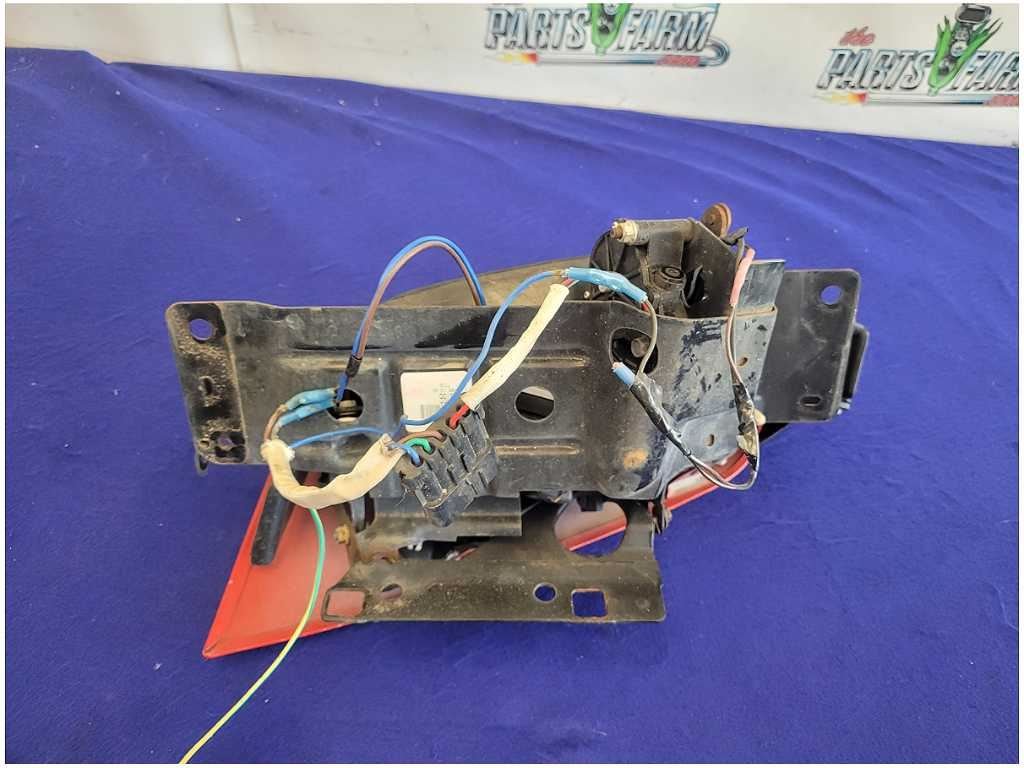 1998 - 2002 Pontiac Trans Am Firebird Passenger Front Headlight Lamp Red 2679 - The Parts Farm