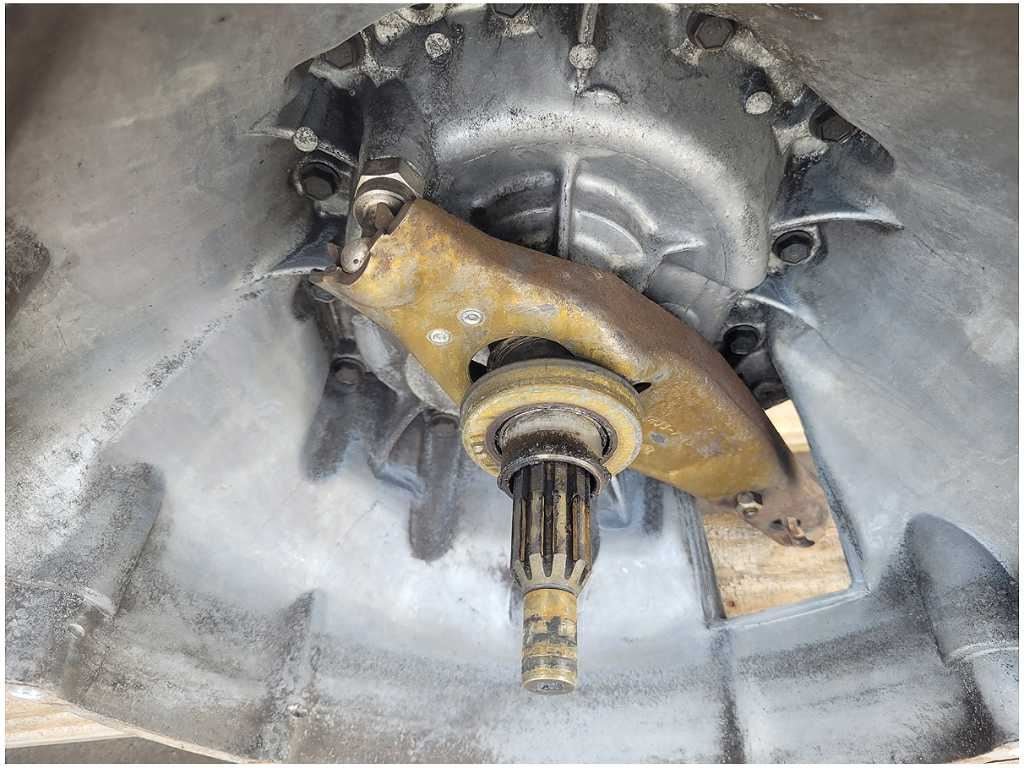 1999 - 2001 Ford Mustang GT 4.6L Manual Transmission T45 M/T YR33 - 7003 - AA 2675 - The Parts Farm