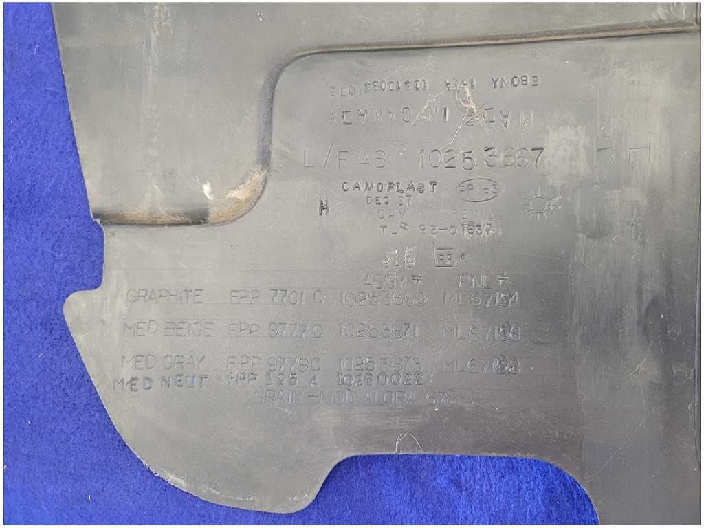 2000 - 2002 Pontiac Trans Am Firebird Coupe Passenger Quarter Speaker Cover 2679 - The Parts Farm