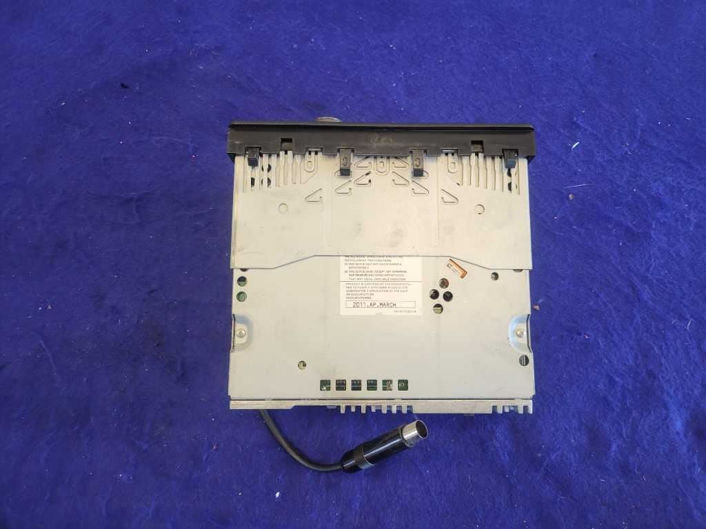 2003 - 2004 Mercury Marauder 32v 4.6L Stereo Radio AM FM CD Receiver Dash 2625 - The Parts Farm