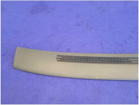 2003-2004 Mercury Marauder 4.6L Front Upper Dashboard Vent Trim Bezel 2625