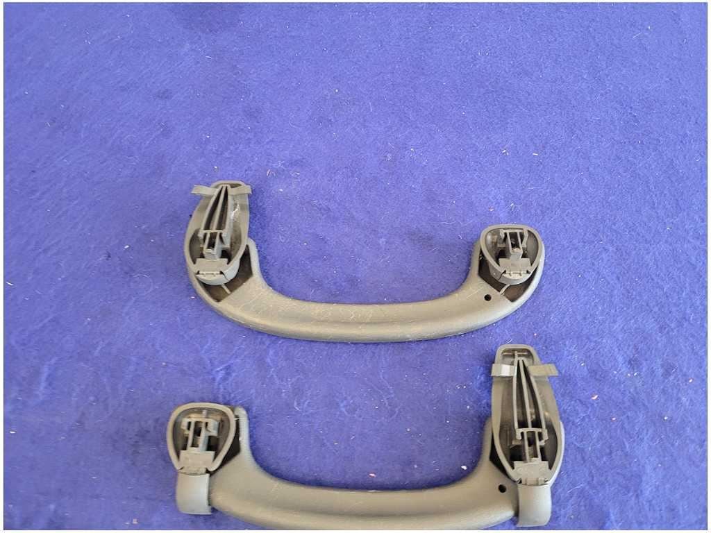 2003 - 2004 Mercury Marauder 4.6L Handles Pull Hold Handle 2625 - The Parts Farm