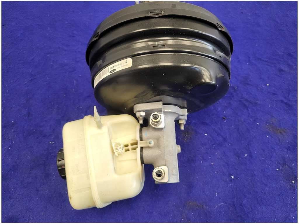 2005 - 2009 Ford Mustang GT 4.6L Power Brake Booster Master Cylinder A/T 2723 - The Parts Farm