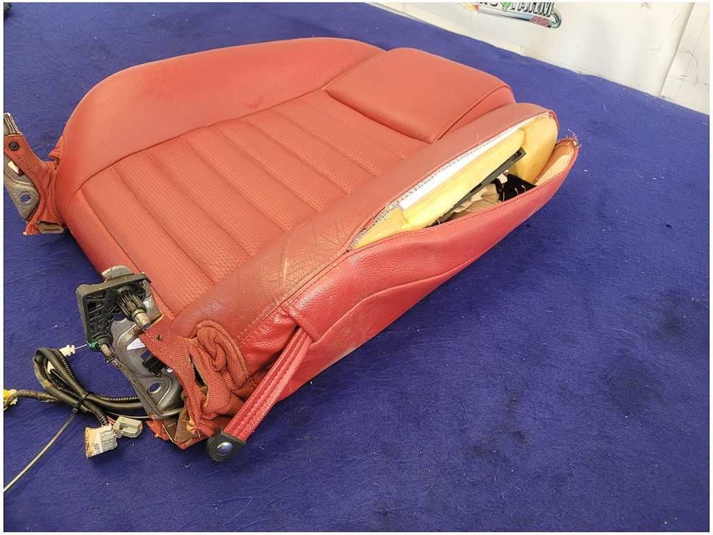 2005 - 2009 Ford Mustang GT Convertible Driver Front Upper Seat Frame *Read* 2723 - The Parts Farm