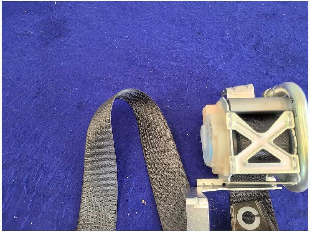 2005 - 2009 Ford Mustang GT Convertible Passenger Front Seat Belt Retractor 2723 - The Parts Farm