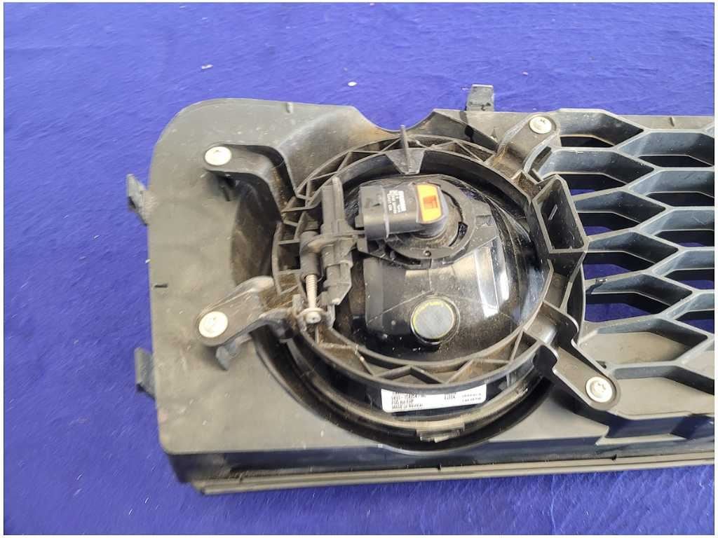 2005 - 2009 Ford Mustang GT Front Grill Grille Fog Light Holes Bumper 2723 - The Parts Farm