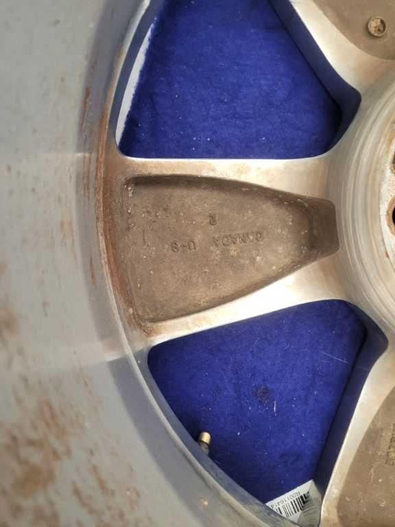 2005 - 2009 Ford Mustang GT Wheel 18x8.5 Paint *Scuffs* 6R33 - 1007 - AD 2723 - The Parts Farm