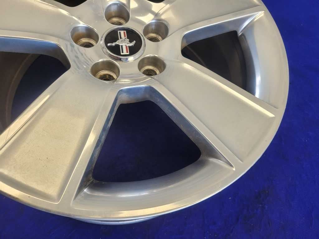 2005 - 2009 Ford Mustang GT Wheel 18x8.5 Paint *Scuffs* 6R33 - 1007 - AD 2723 - The Parts Farm