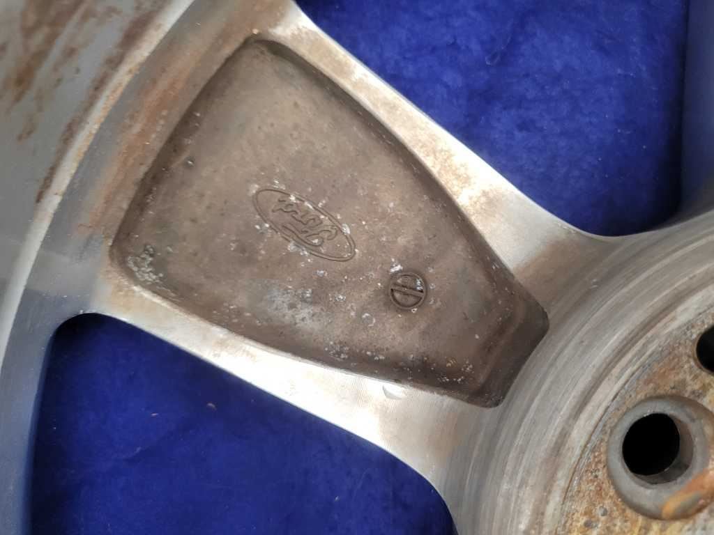 2005 - 2009 Ford Mustang GT Wheel 18x8.5 Paint *Scuffs* 6R33 - 1007 - AD 2723 - The Parts Farm