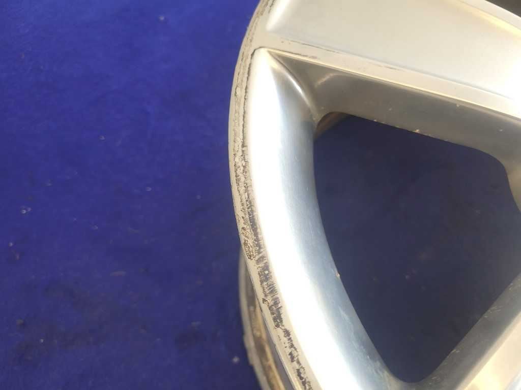 2005 - 2009 Ford Mustang GT Wheel 18x8.5 Paint *Scuffs* 6R33 - 1007 - AD 2723 - The Parts Farm