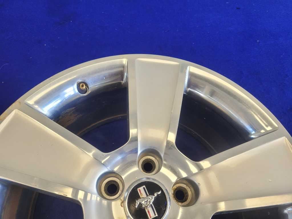 2005 - 2009 Ford Mustang GT Wheel 18x8.5 Paint *Scuffs* 6R33 - 1007 - AD 2723 - The Parts Farm