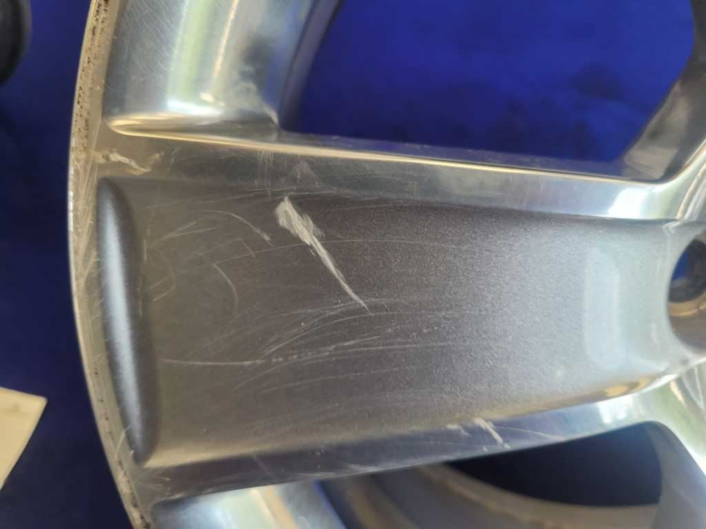 2005 - 2009 Ford Mustang GT Wheel 18x8.5 Paint *Scuffs* 6R33 - 1007 - AD 2723 - The Parts Farm