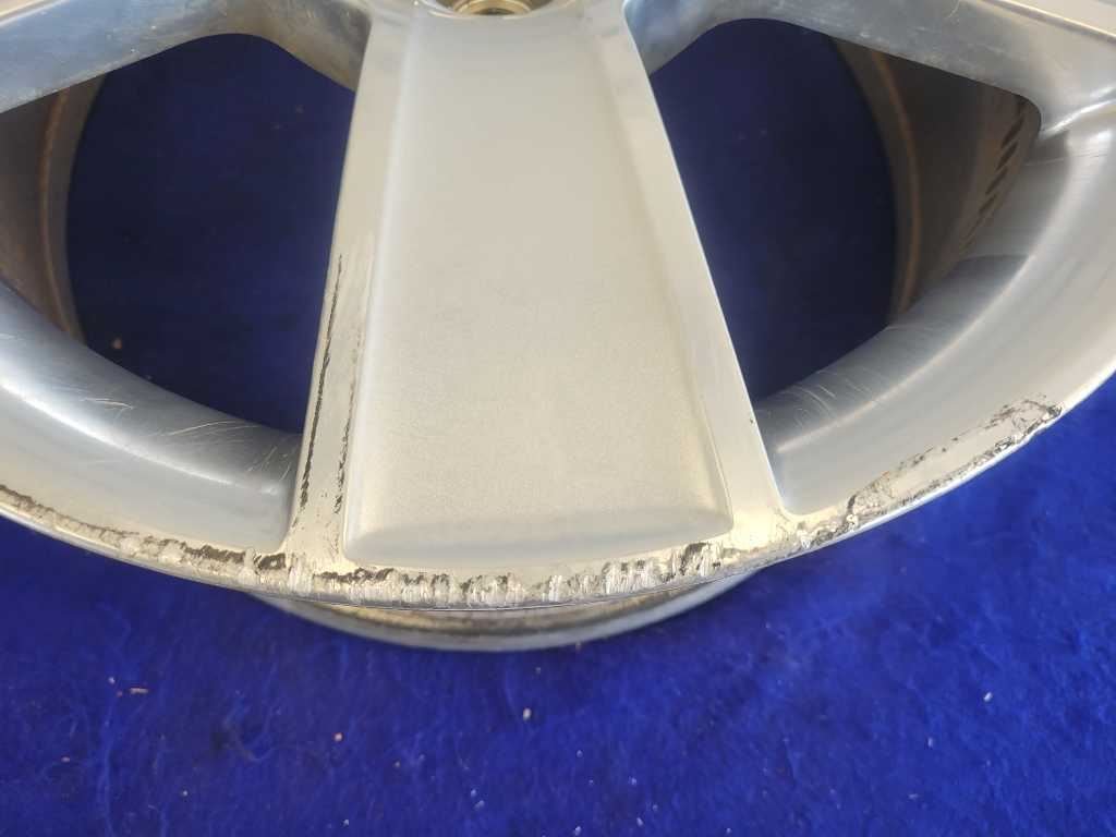 2005 - 2009 Ford Mustang GT Wheel 18x8.5 Paint *Scuffs* 6R33 - 1007 - AD 2723 - The Parts Farm