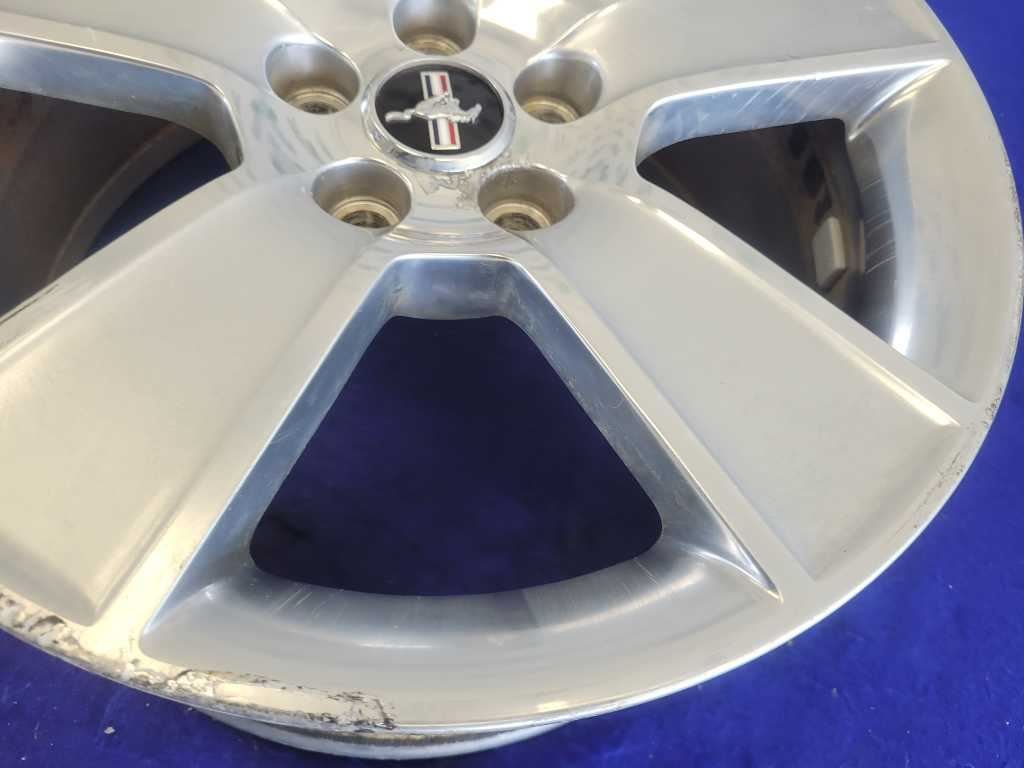 2005 - 2009 Ford Mustang GT Wheel 18x8.5 Paint *Scuffs* 6R33 - 1007 - AD 2723 - The Parts Farm