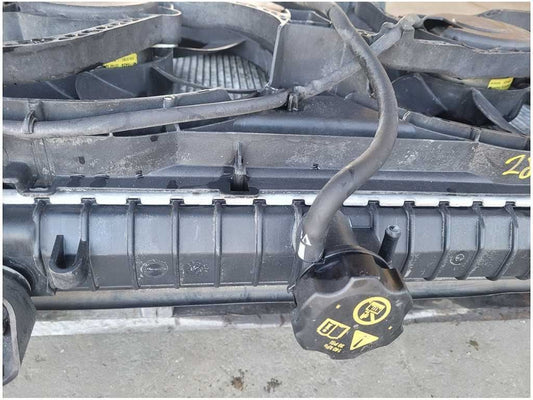 2010-2015 Chevrolet Camaro SS 6.2L Radiator Fan Condenser Engine Cooling 2820