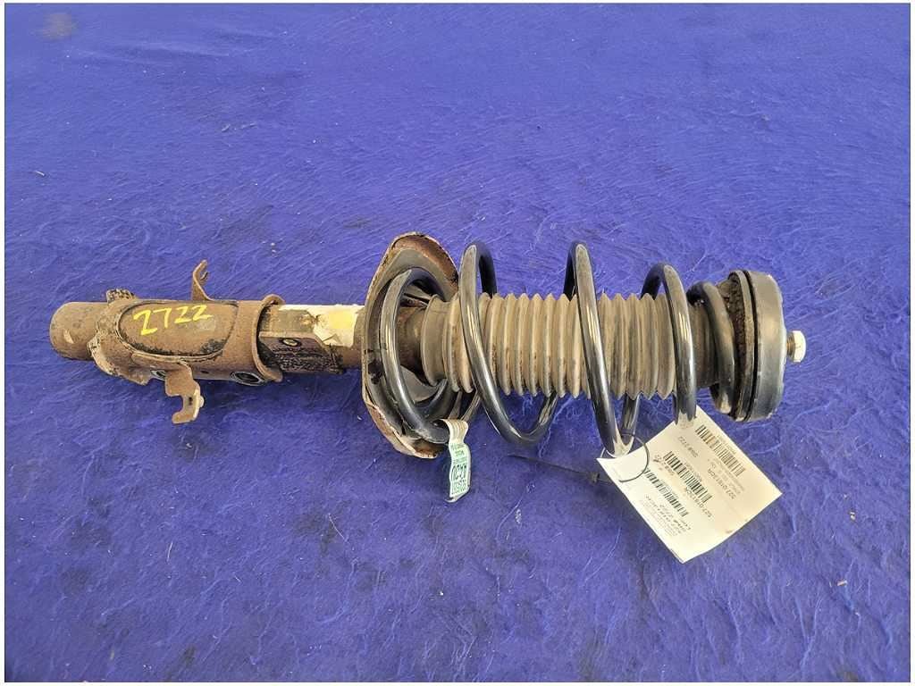 2010 - 2015 Chevrolet Camaro SS Coupe Passenger Front Strut Spring Suspension 2722 - The Parts Farm