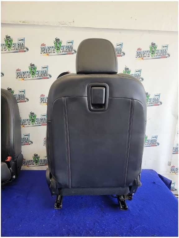 2010 - 2015 Chevrolet Camaro SS Coupe Set Seats Seat Leather Power *Read* 2722 - The Parts Farm