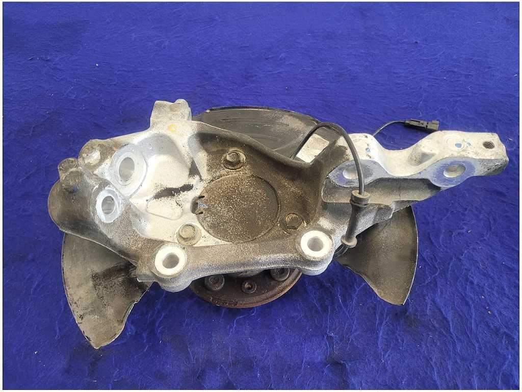 2010 - 2015 Chevrolet Camaro SS Passenger Front Spindle Knuckle Hub 2719 - The Parts Farm