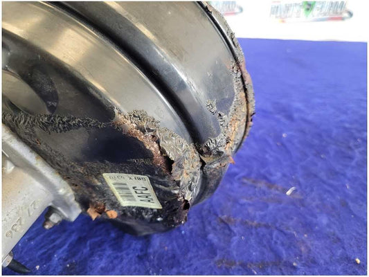 2010-2015 Chevrolet Camaro SS Power Brake Booster Master Cylinder 2722