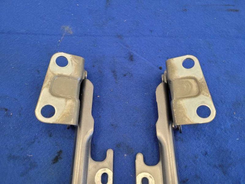 2011 - 2014 Ford Mustang GT 5.0L Pair Hood Hinge Scissor Front 2468 - The Parts Farm
