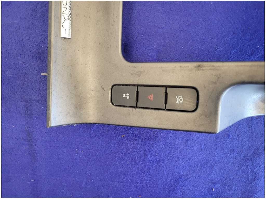 2011 - 2014 Ford Mustang GT Console Lid Upper Automatic Trans Cup Holder 2721 - The Parts Farm