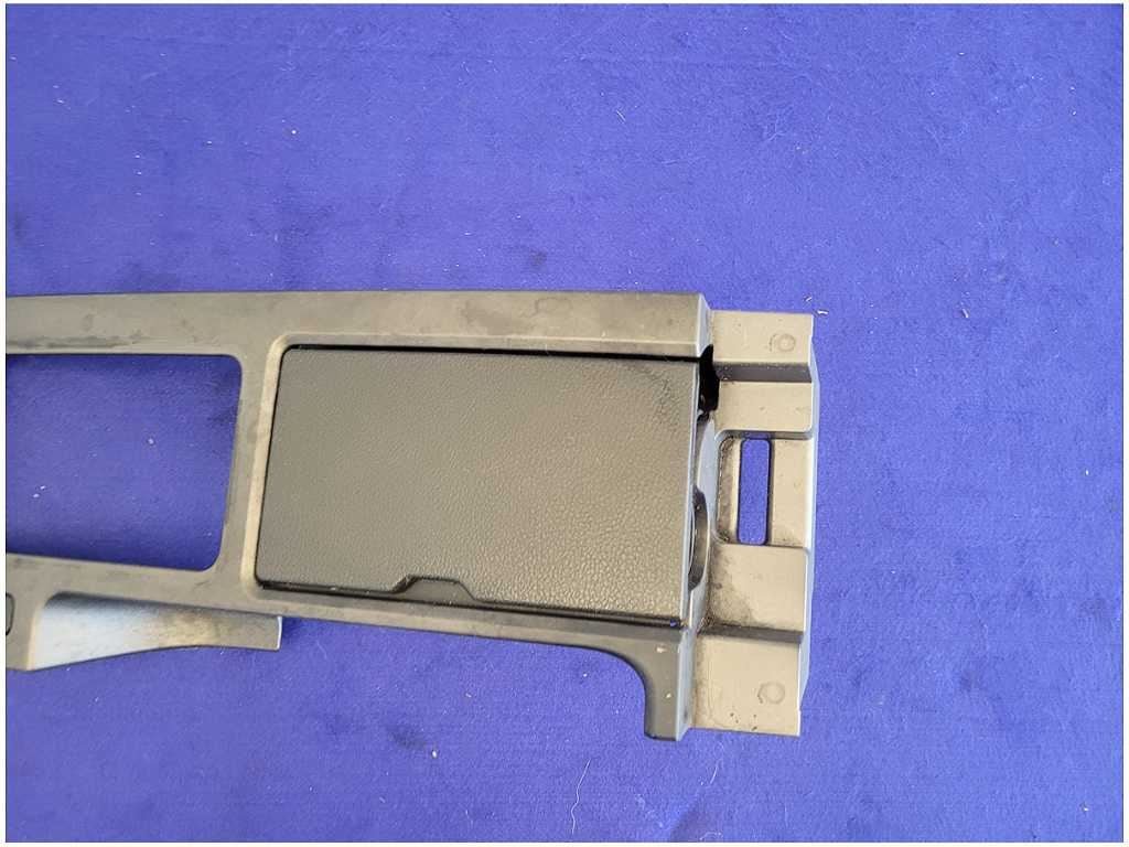 2011 - 2014 Ford Mustang GT Console Lid Upper Automatic Trans Cup Holder 2721 - The Parts Farm