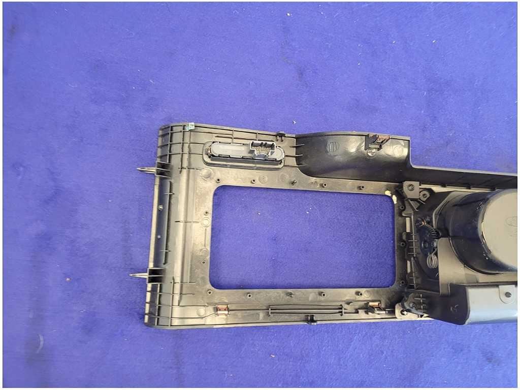 2011 - 2014 Ford Mustang GT Console Lid Upper Automatic Trans Cup Holder 2721 - The Parts Farm