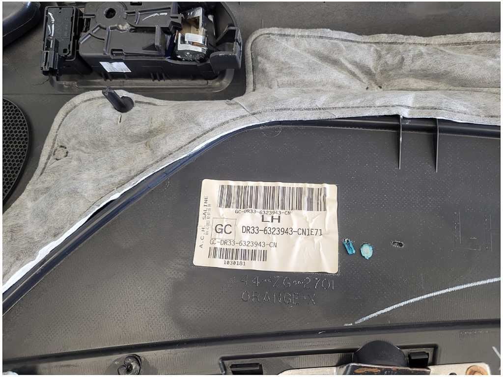 2011 - 2014 Ford Mustang GT Coupe Pair Front Door Panels Card Shaker Speaker 2728 - The Parts Farm