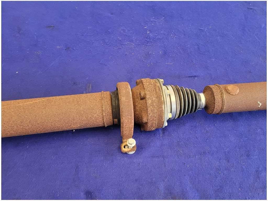 2011 - 2014 Ford Mustang GT Driveshaft Automatic Transmission A/T 2721 - The Parts Farm