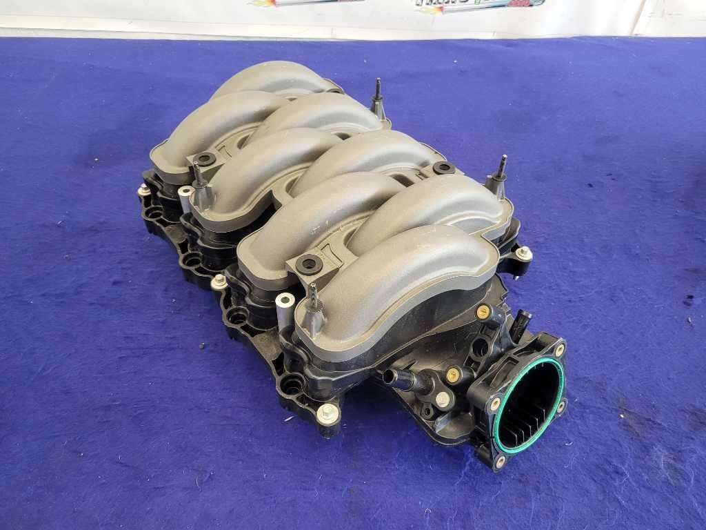 2011 - 2014 Ford Mustang GT S550 Intake Manifold Coyote Engine 5.0L V8 - The Parts Farm