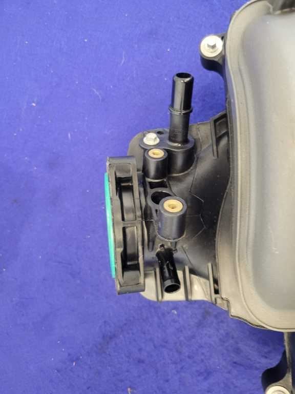 2011 - 2014 Ford Mustang GT S550 Intake Manifold Coyote Engine 5.0L V8 - The Parts Farm