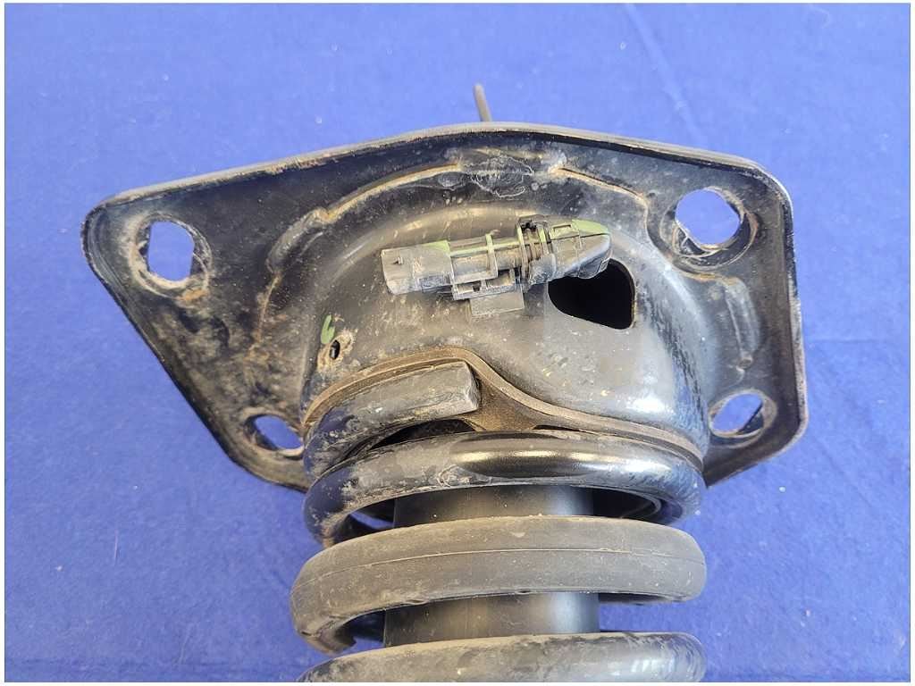 2012 - 2015 Chevrolet Camaro ZL1 6.2L Passenger Magnetic Rear Shock Mount 2760 - The Parts Farm