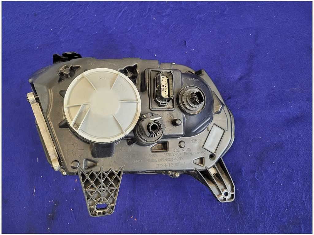 2013 - 2014 Ford Mustang GT Passenger Front HID Xenon Headlight Right 2728 - The Parts Farm