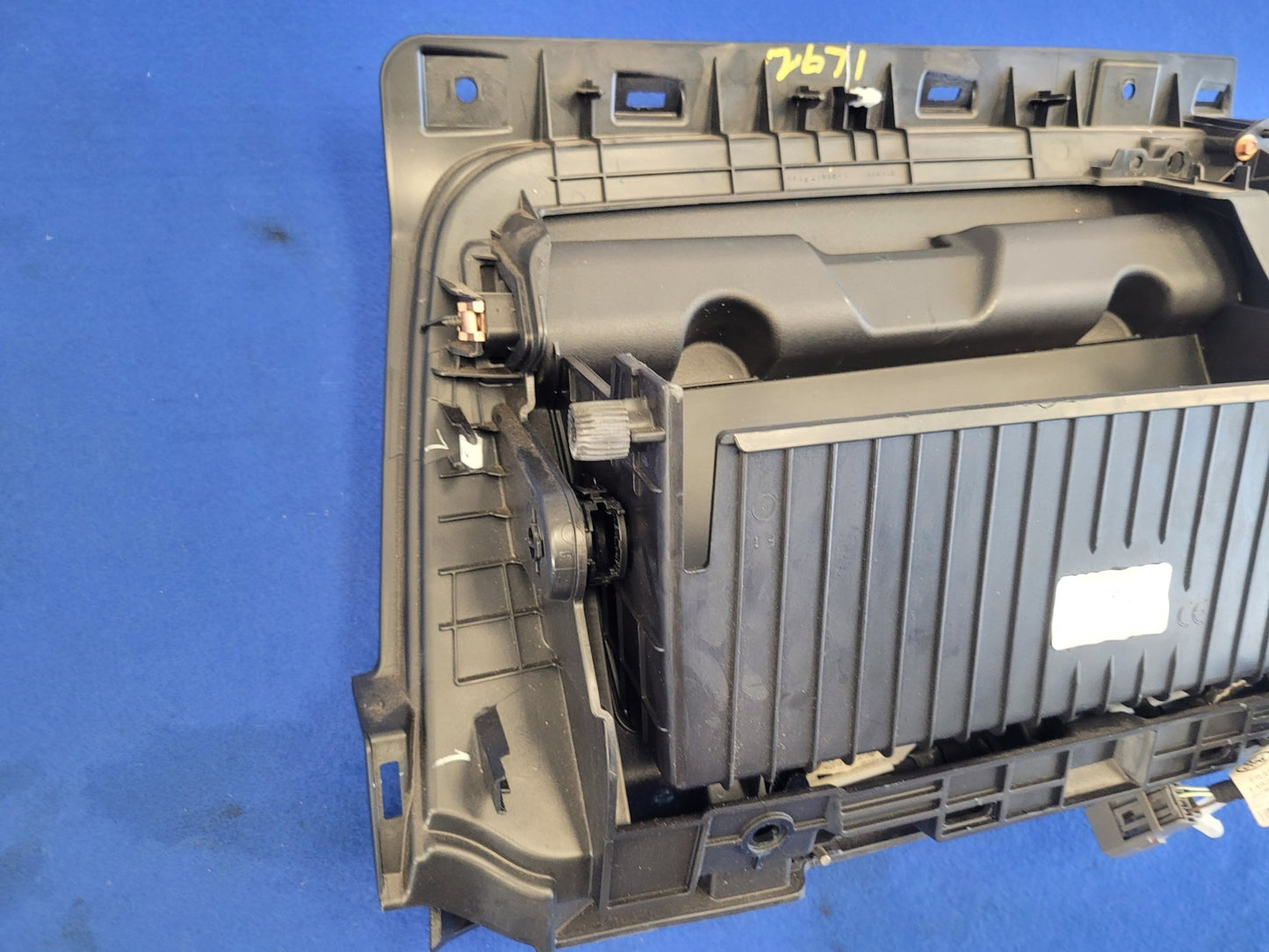 2015 - 2017 Ford Mustang GT S550 Driver Lower Knee Air Bag 2671 - The Parts Farm