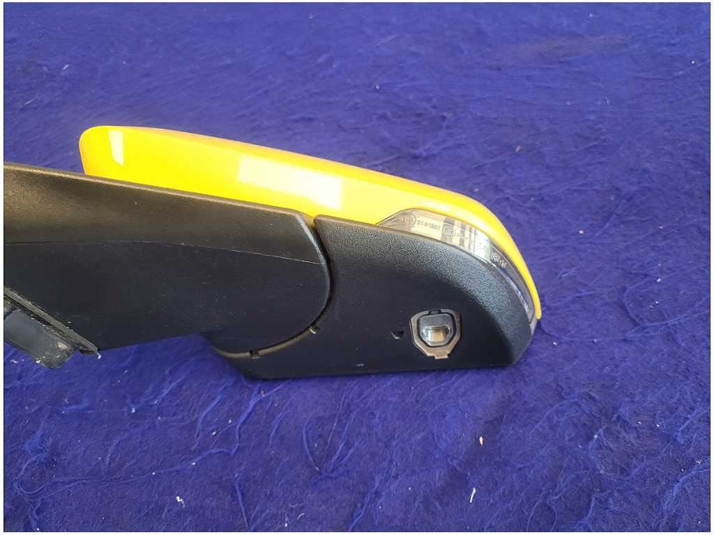 2015 - 2017 Ford Mustang GT S550 Driver Rear View Mirror Power BLIS Paint H3 2718 - The Parts Farm