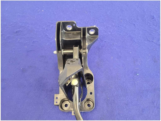 2015-2017 Ford Mustang GT S550 Pedal Cage Brake Automatic Transmission A/T 2741