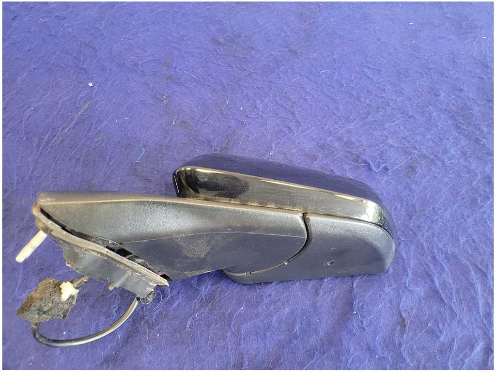 2015 - 2020 Ford Mustang GT S550 Driver Rear View Mirror Spotter Paint G1 2752 - The Parts Farm