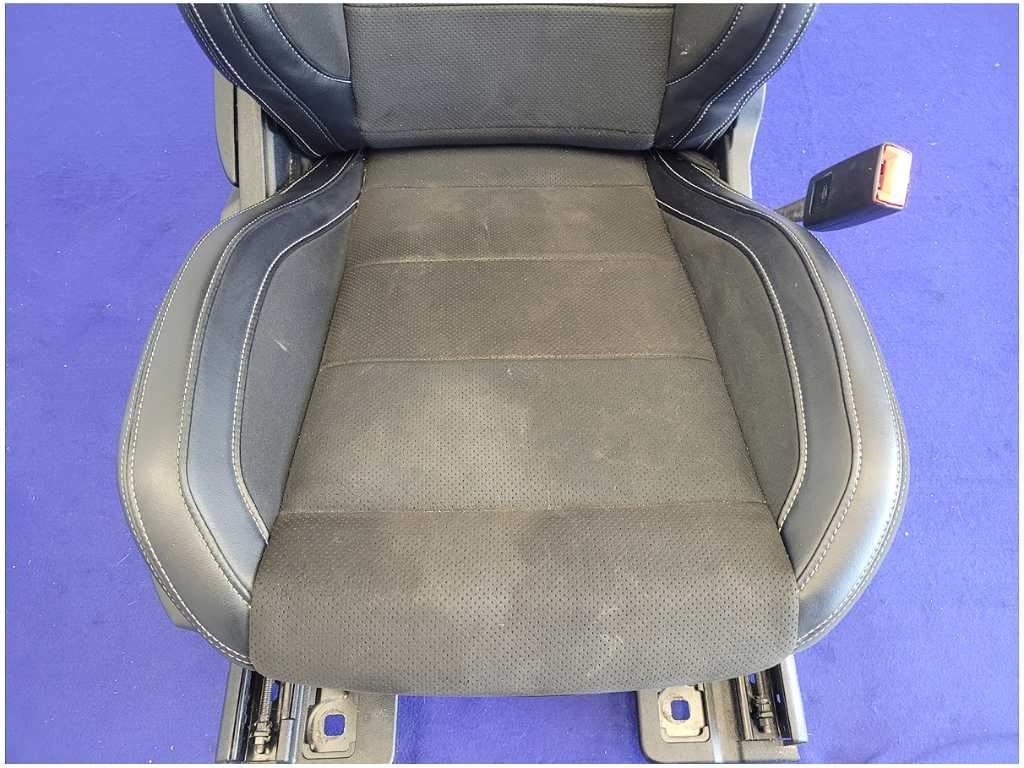 2015 - 2020 Ford Mustang Shelby GT350 5.2L Passenger Front Power Track Seat 2729 - The Parts Farm