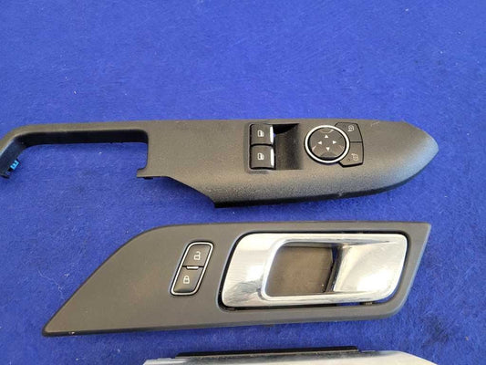 2015-2023 Ford Mustang GT S550 Coupe Driver Front Door Handle Switch Lock 2778