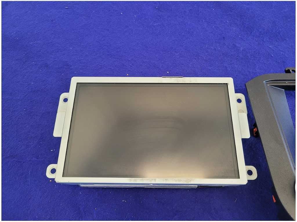 2015 Ford Mustang GT Radio Sync Navigation Receiver Info Screen Heat Cool 2718 - The Parts Farm