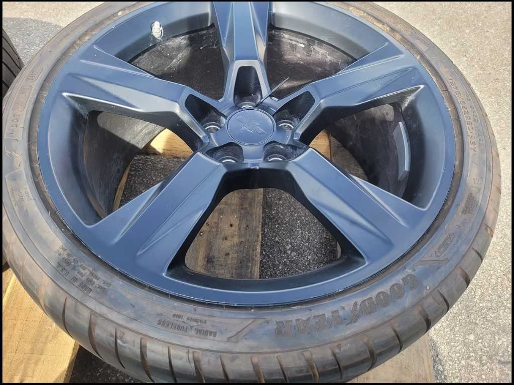 2016 - 2019 Chevy Camaro SS Rear Wheel 20x9.5 Black Spoke Goodyear Tire C43 - The Parts Farm