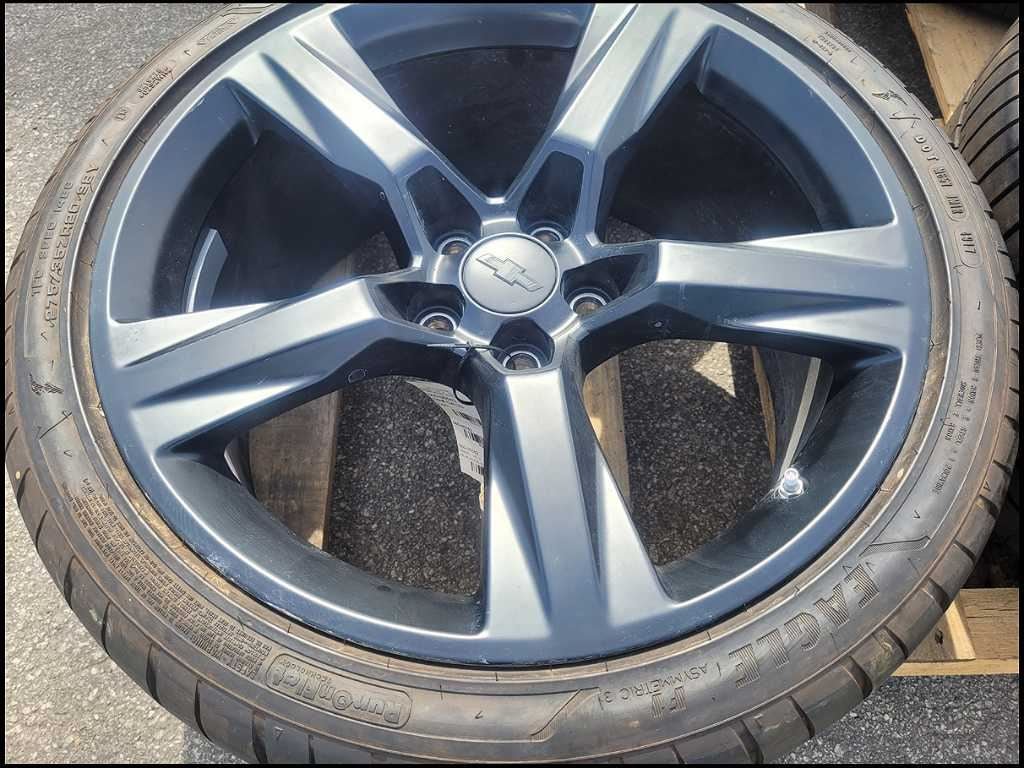 2016 - 2019 Chevy Camaro SS Rear Wheel 20x9.5 Black Spoke Goodyear Tire C43 - The Parts Farm