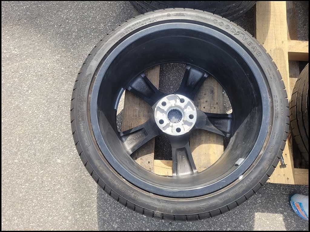 2016 - 2019 Chevy Camaro SS Rear Wheel 20x9.5 Black Spoke Goodyear Tire C43 - The Parts Farm