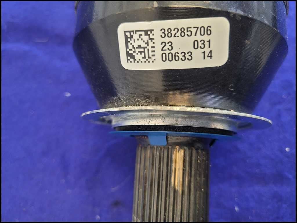 2016 - 2024 Chevrolet Camaro SS 6.2L Driver Left Rear Axle Shaft C43 - The Parts Farm