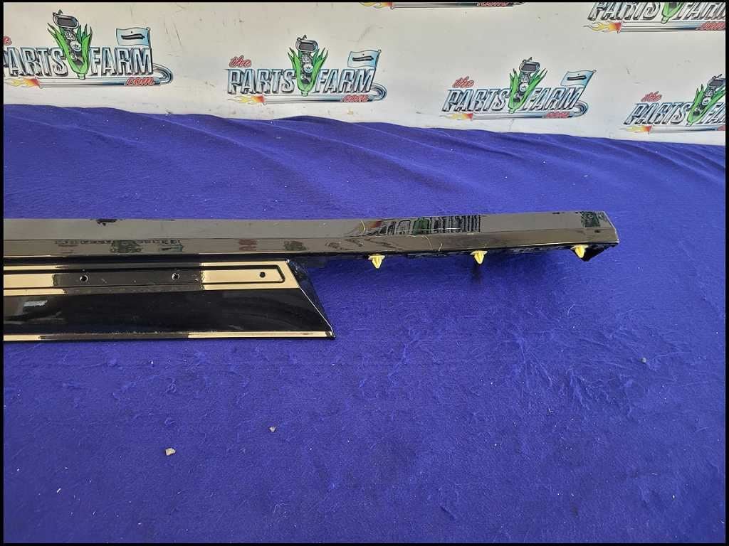 2016 - 2024 Chevrolet Camaro SS Driver Left Lower Rocker Panel Molding C43 - The Parts Farm
